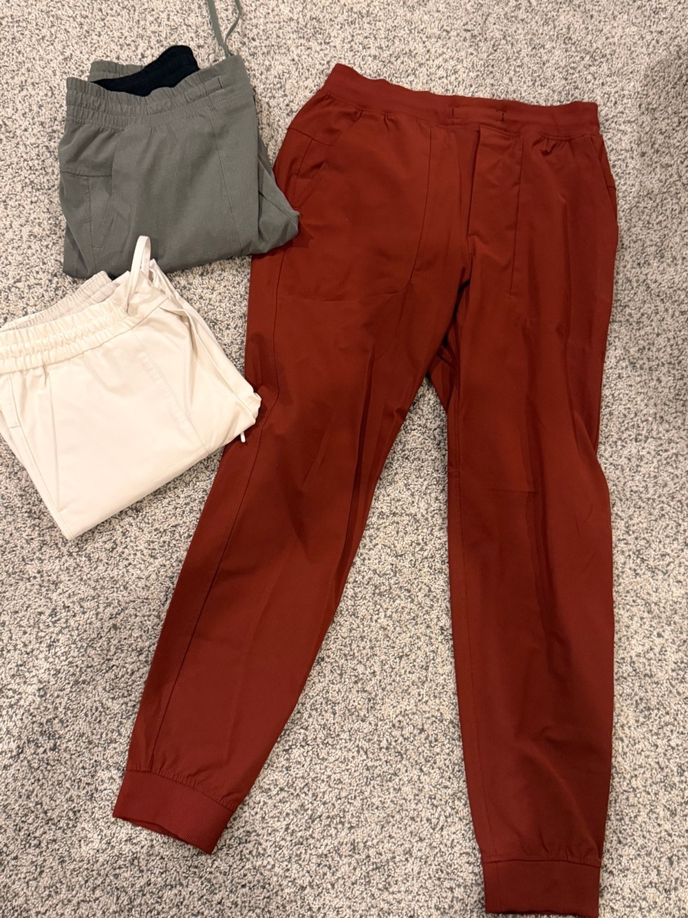Lot of 3 Men’s LuLu pants.